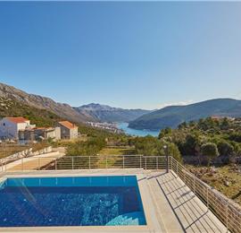 2 Bedroom Villa with Pool near Dubrovnik, Sleeps 4-6